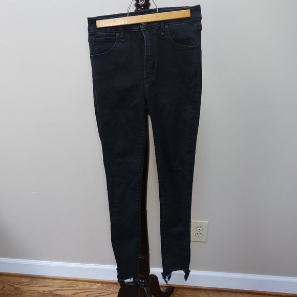 A&F Black Jeans with Frayed Bottem - Picture 1 of 3